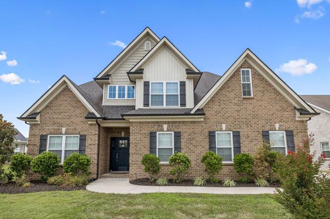 7013 Harriswood Ln, Murfreesboro, TN