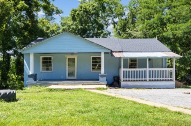559 Palmyra Rd, Clarksville, TN