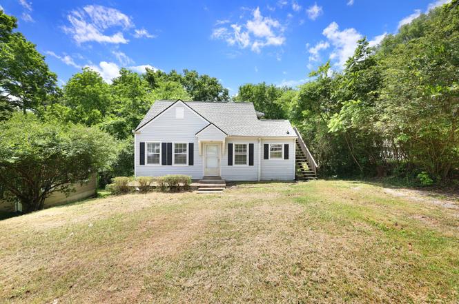 156 Delmar Dr, Clarksville, TN