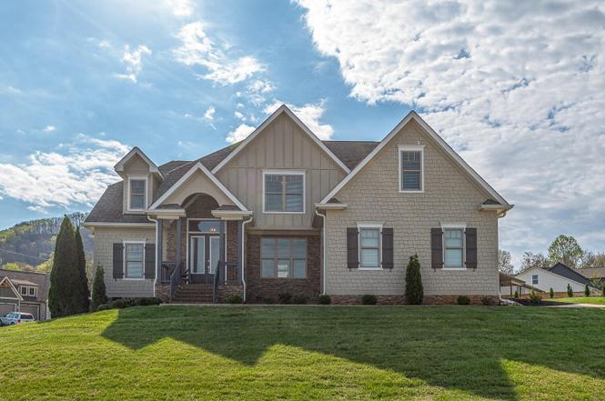 7724 Peppertree Dr, Ooltewah, TN