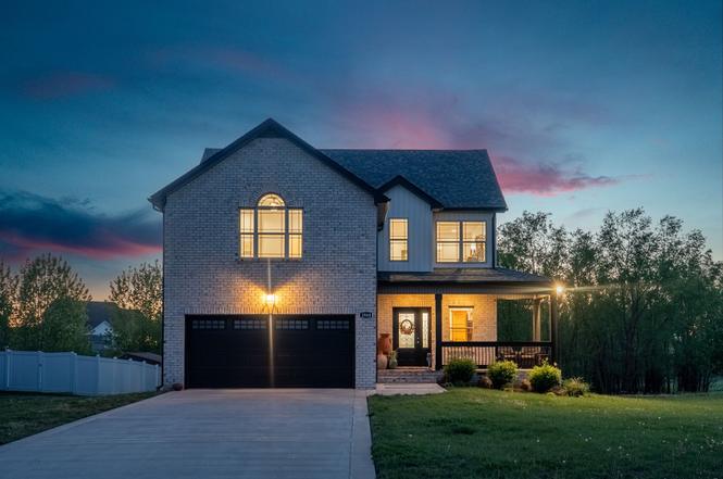 2968 Kirkwood Rd, Clarksville, TN