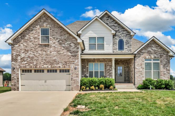 717 High Plains Dr, Clarksville, TN