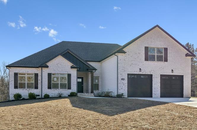 1630 Parchman Rd, Clarksville, TN