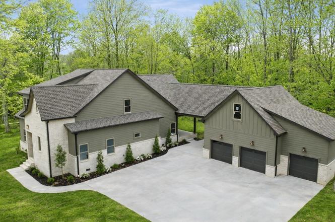 2957 Pace Rd, Clarksville, TN