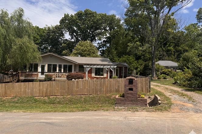 28 Hayes St, Clarksville, TN
