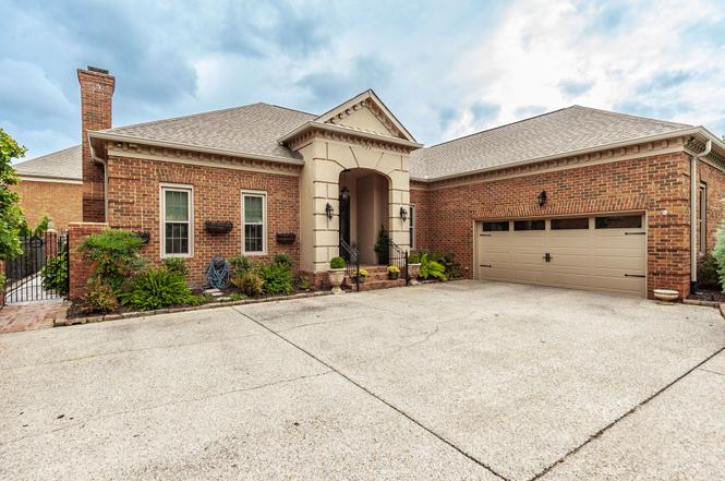 104 Carriage Way, Hendersonville, TN