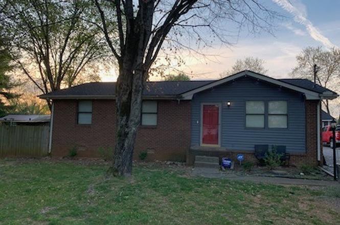 8054 Westfield Dr, Murfreesboro, TN