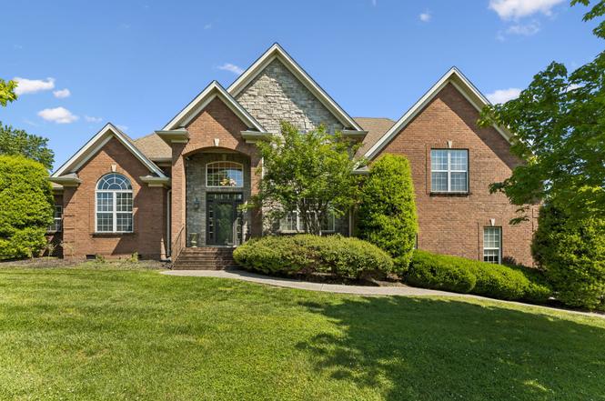 2200 Brienz Valley Dr, Franklin, TN