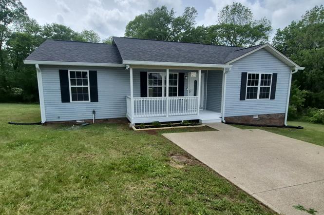211 St Catherine Ct, Columbia, TN