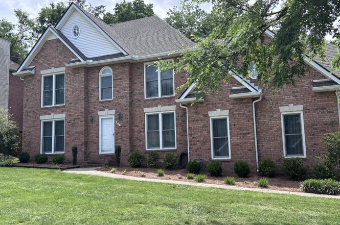 203 Dogwood Ln, Smyrna, TN