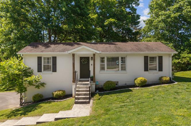 220 Crestland Dr, Columbia, TN