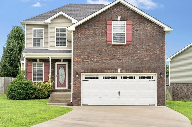 1964 Patton Rd, Clarksville, TN