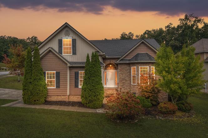 8614 Maple Valley Dr, Chattanooga, TN