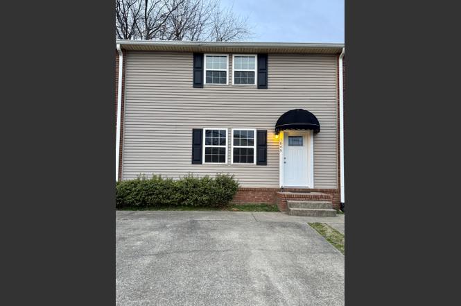 1645 Baltimore Dr, Clarksville, TN