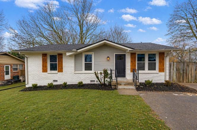 151 Evergreen Cir, Hendersonville, TN