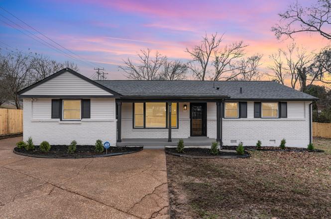 233 Haywood Ln, Nashville, TN