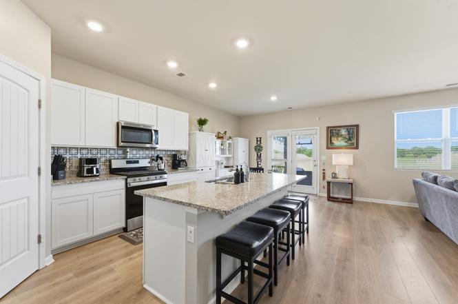 126 William Dylan Dr, Murfreesboro, TN