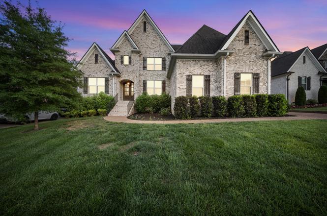 5005 Wallaby Dr, Spring Hill, TN