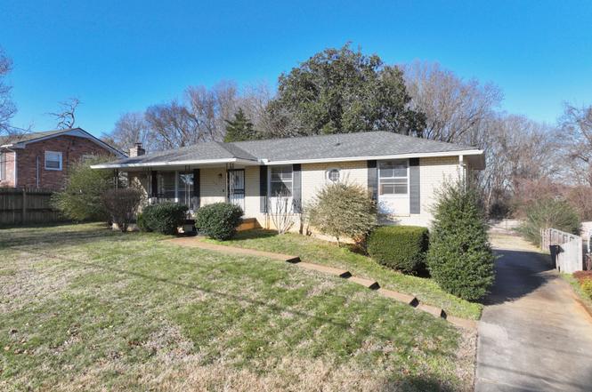 140 Roberta Dr, Hendersonville, TN