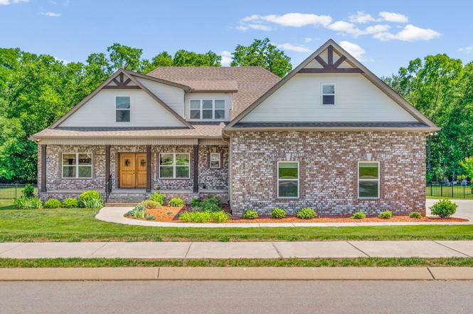2015 Everest Dr, Gallatin, TN