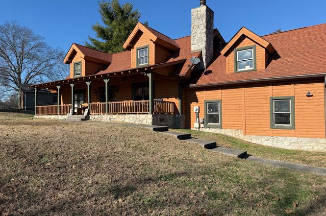 1201 Dickerson Bay Dr, Gallatin, TN