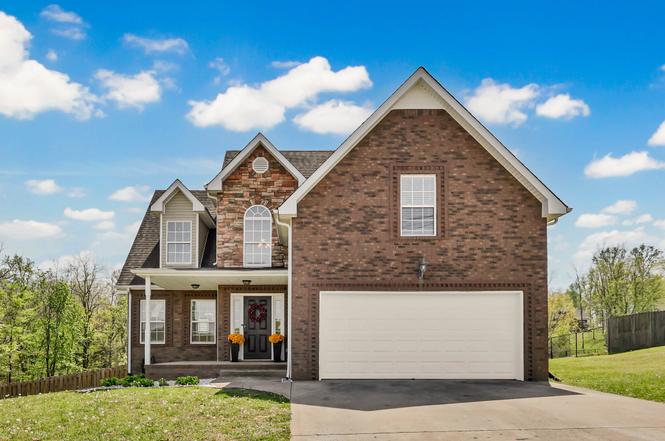 1448 Rustys Ln, Clarksville, TN