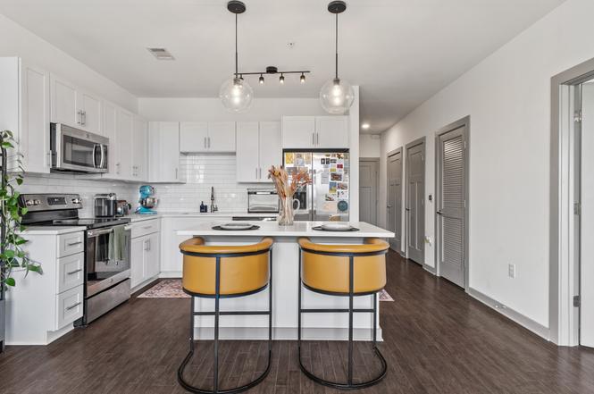 1638 54th Ave N #203, Nashville, TN