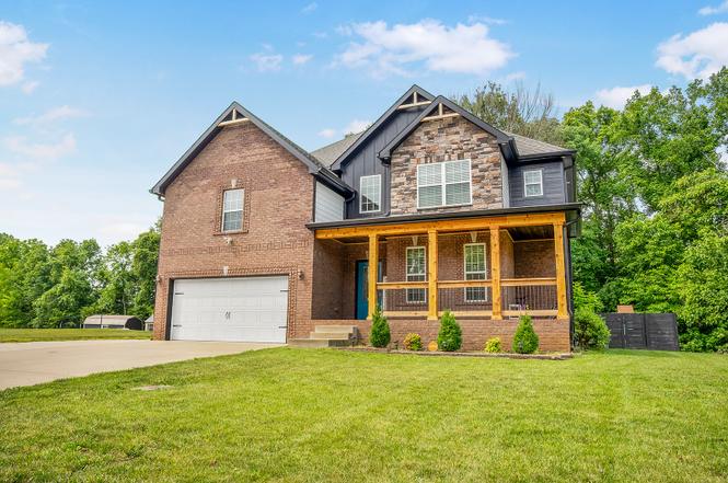 3552 Aurora Dr, Clarksville, TN