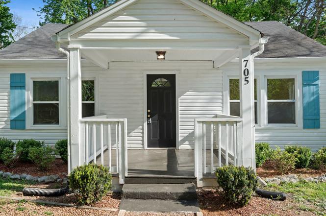 705 Williams Ln, Clarksville, TN