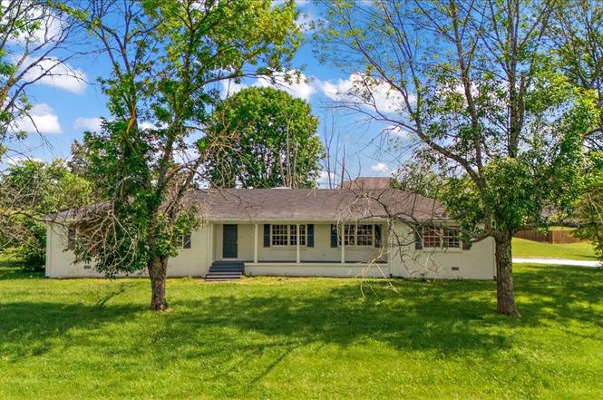 3280 Nina Cir, Lebanon, TN