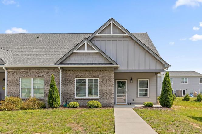 523 NE Bellingham Dr, Cleveland, TN
