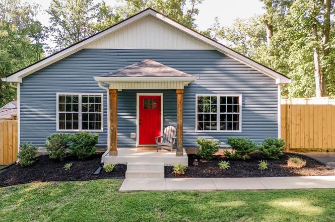 711 Ridgecrest Dr, Clarksville, TN