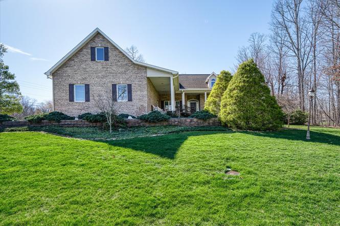141 Mountain View Dr, Crossville, TN