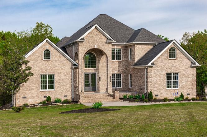 1146 Stirlingshire Dr, Hendersonville, TN