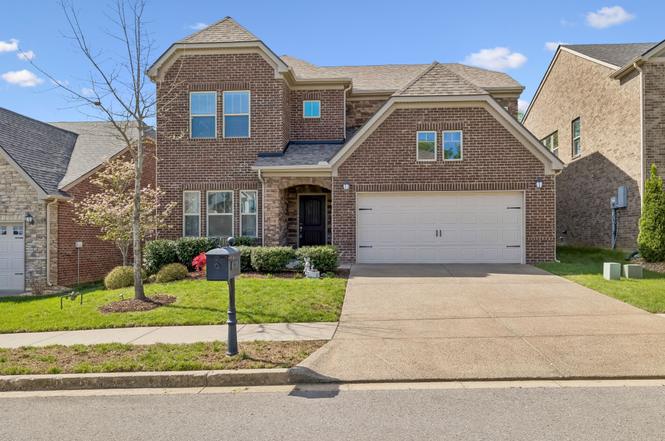 1016 Fenner Ln, Gallatin, TN