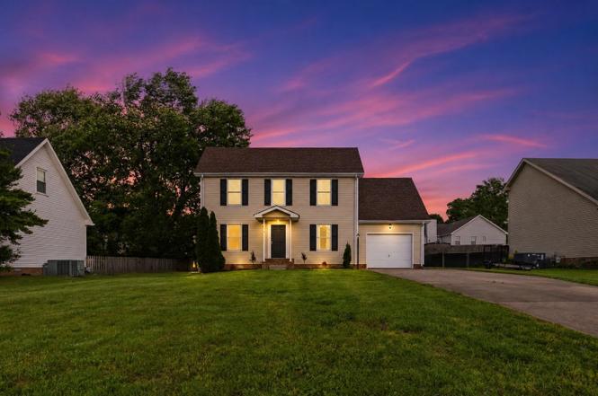 262 Kathleen Ct, Clarksville, TN