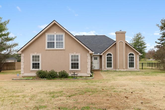 1240 Hunters Point Ln, Spring Hill, TN