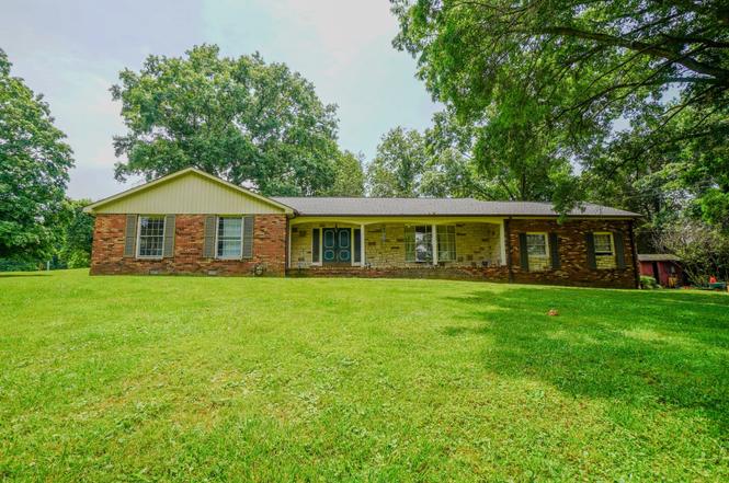 1094B Center Point Rd, Hendersonville, TN