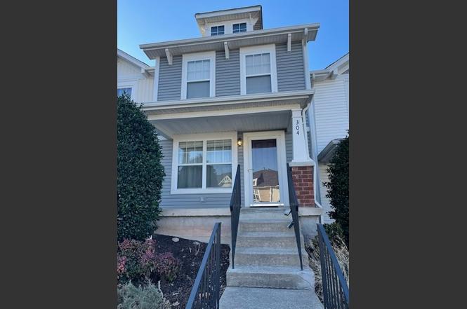 304 Shadow Glen Dr, Nashville, TN