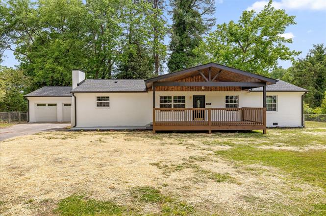 325 10th St W, Jasper, TN