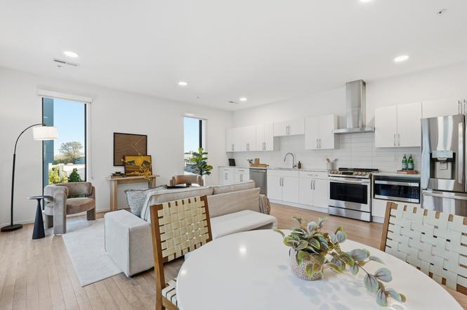 806 Olympic St #200, Nashville, TN
