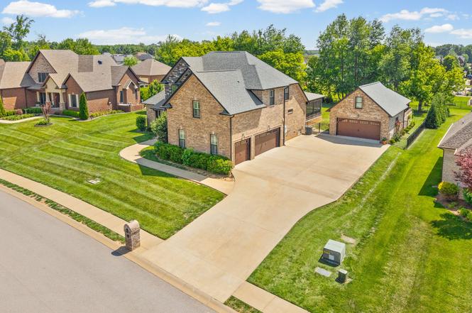 3049 Eliza Dr, Clarksville, TN