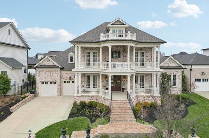 813 Stonewater Blvd, Franklin, TN