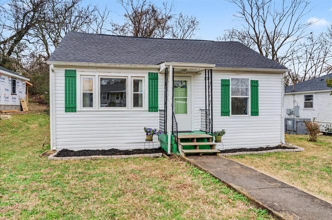 1226 Cedar St, Clarksville, TN