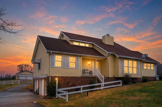 1041 Sandy Valley Rd, Hendersonville, TN