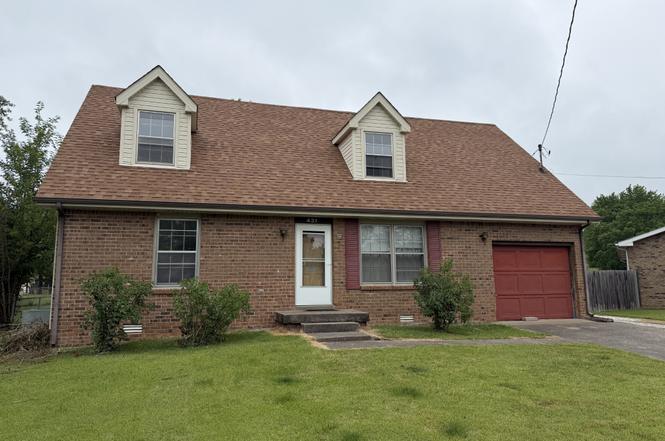 431 Helton Dr, Clarksville, TN