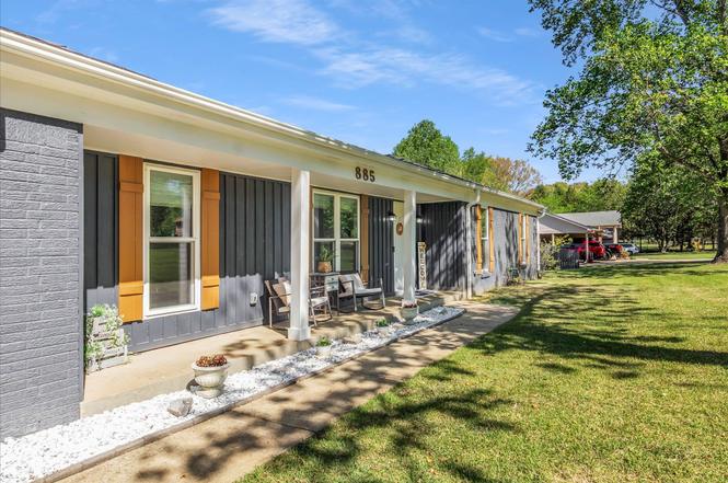 885 Rebel Rd, Piperton, TN