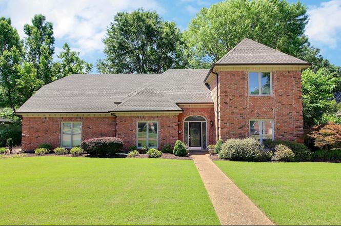 10427 Shea Woods Dr, Collierville, TN