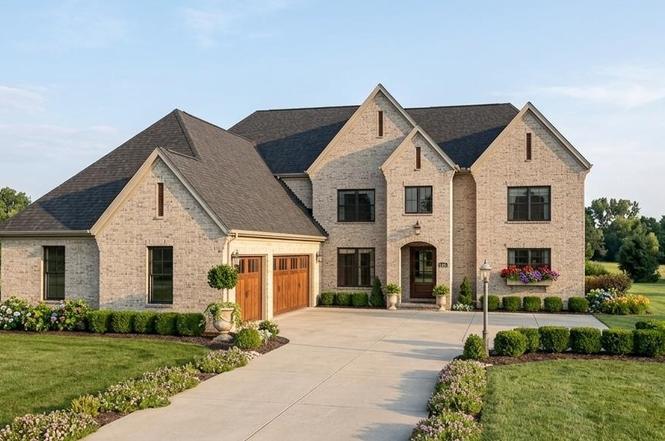 180 Piper Hollow Dr, Collierville, TN