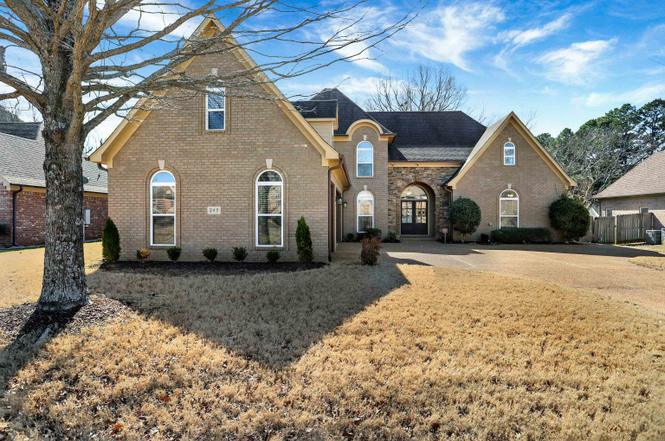 245 Amber Waves Ln, Collierville, TN